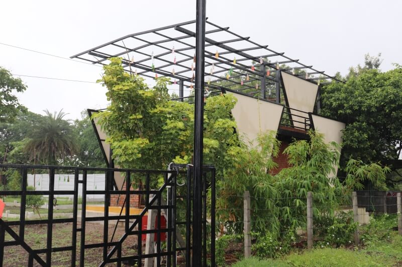 DINE OUT GARDEN RESTAURANT AT DHAMNA