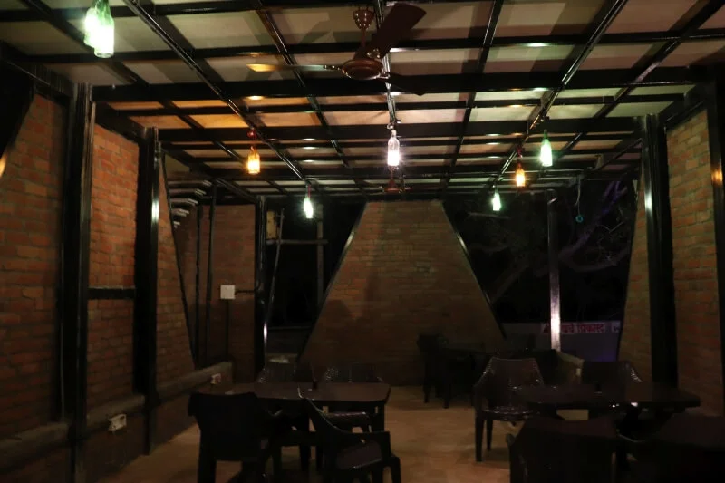 DINE OUT GARDEN RESTAURANT AT DHAMNA