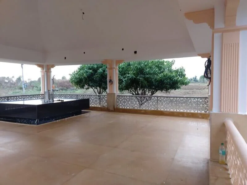 SAMADHI AT KRISHNAGIRI TEMPLE COMPLEX AT WARDHA